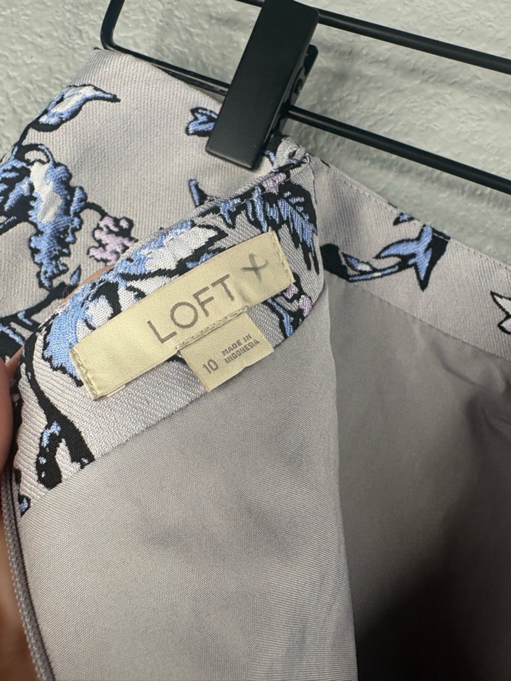 LOFT Grey Pastel Floral Brocade Tapestry Print Mini Skirt - Picture 4 of 6